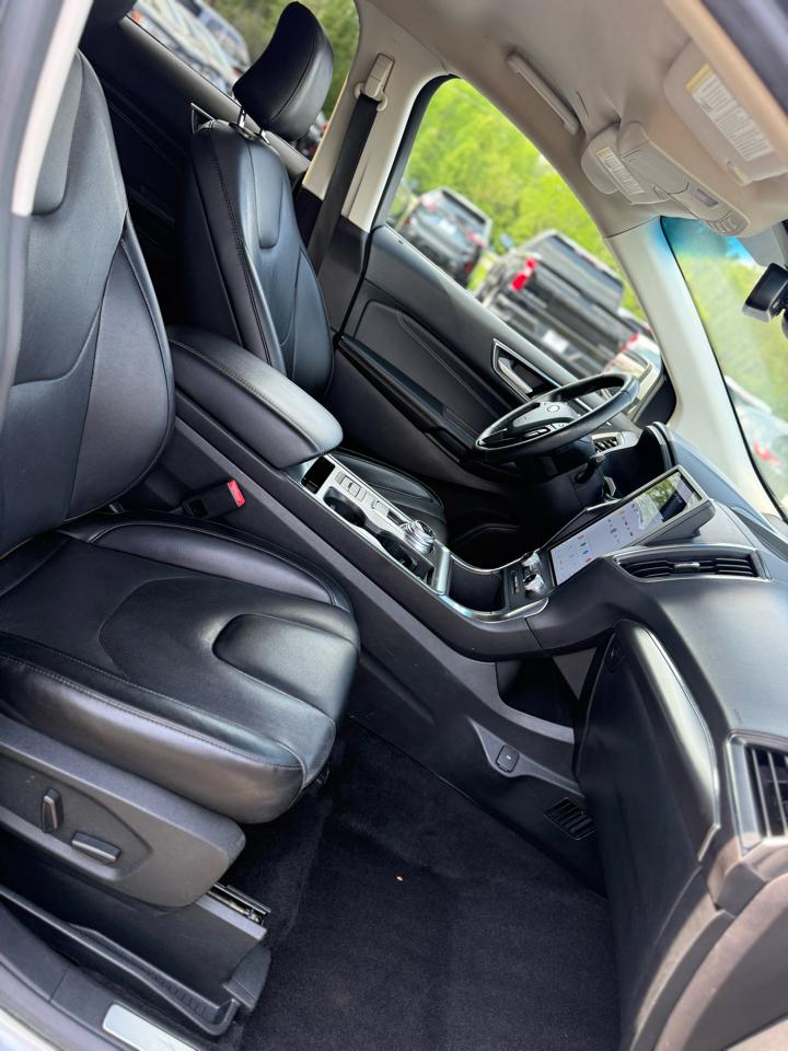 Ford Edge Titanium AWD 2022