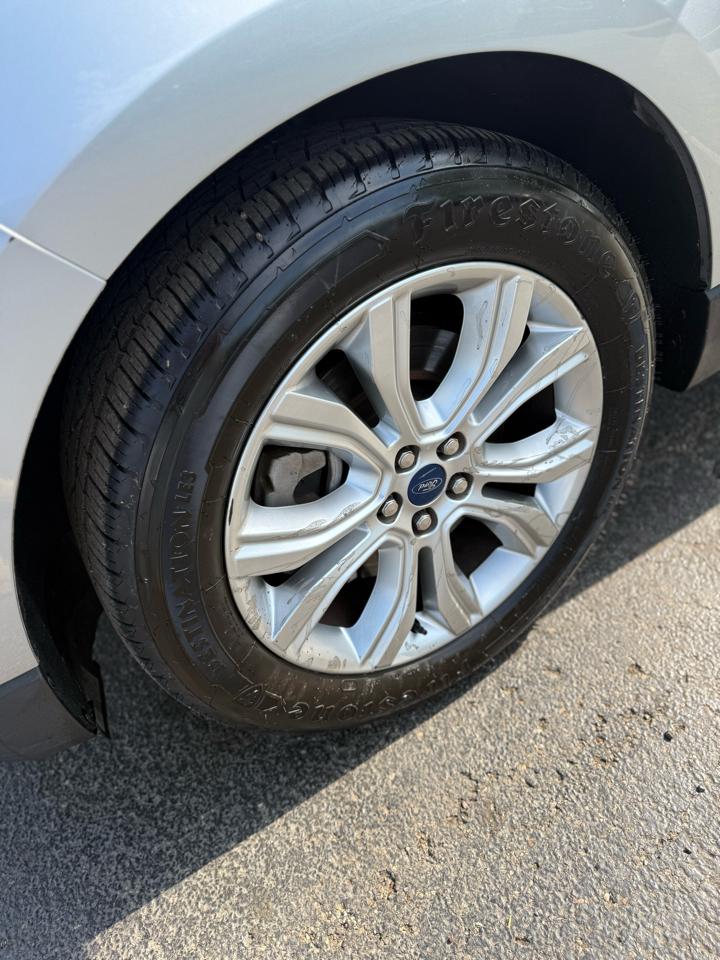 Ford Edge Titanium AWD 2022