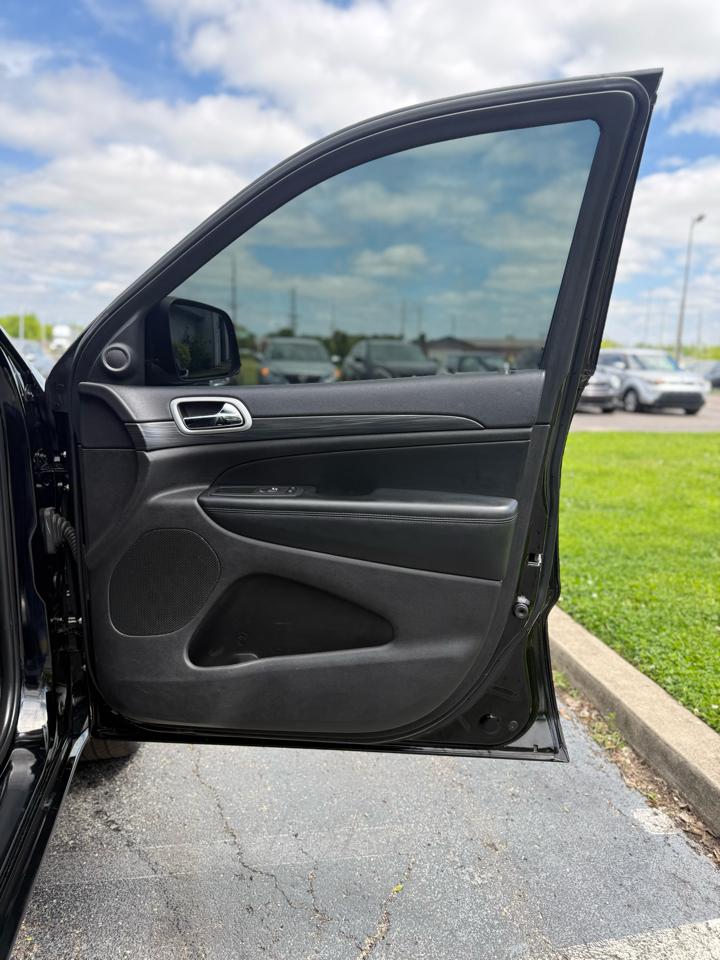 Jeep Grand Cherokee Laredo E 4WD 2021