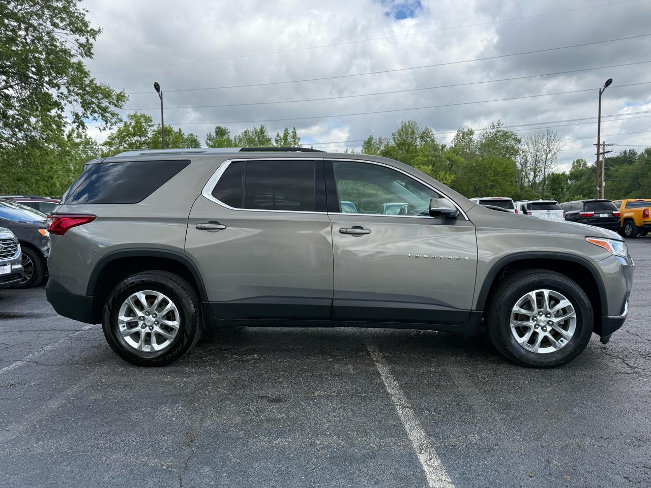 Chevrolet Traverse LT Cloth FWD 2018