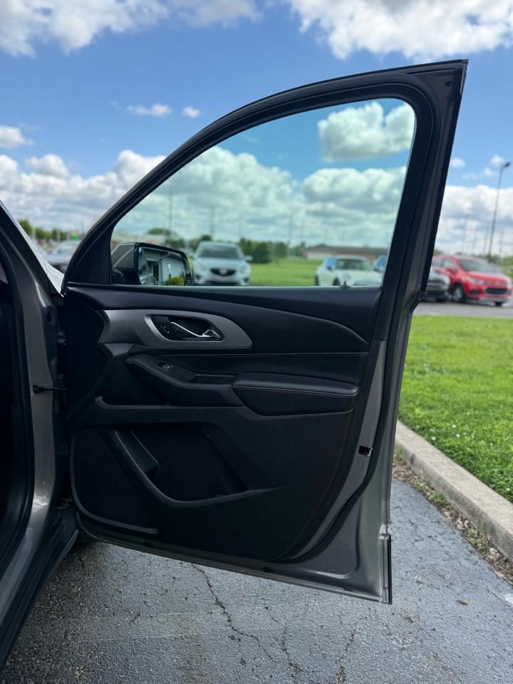 Chevrolet Traverse LT Cloth FWD 2018