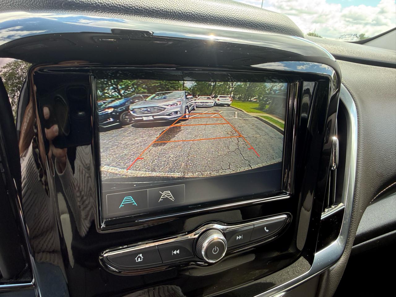 Chevrolet Traverse LT Cloth FWD 2018