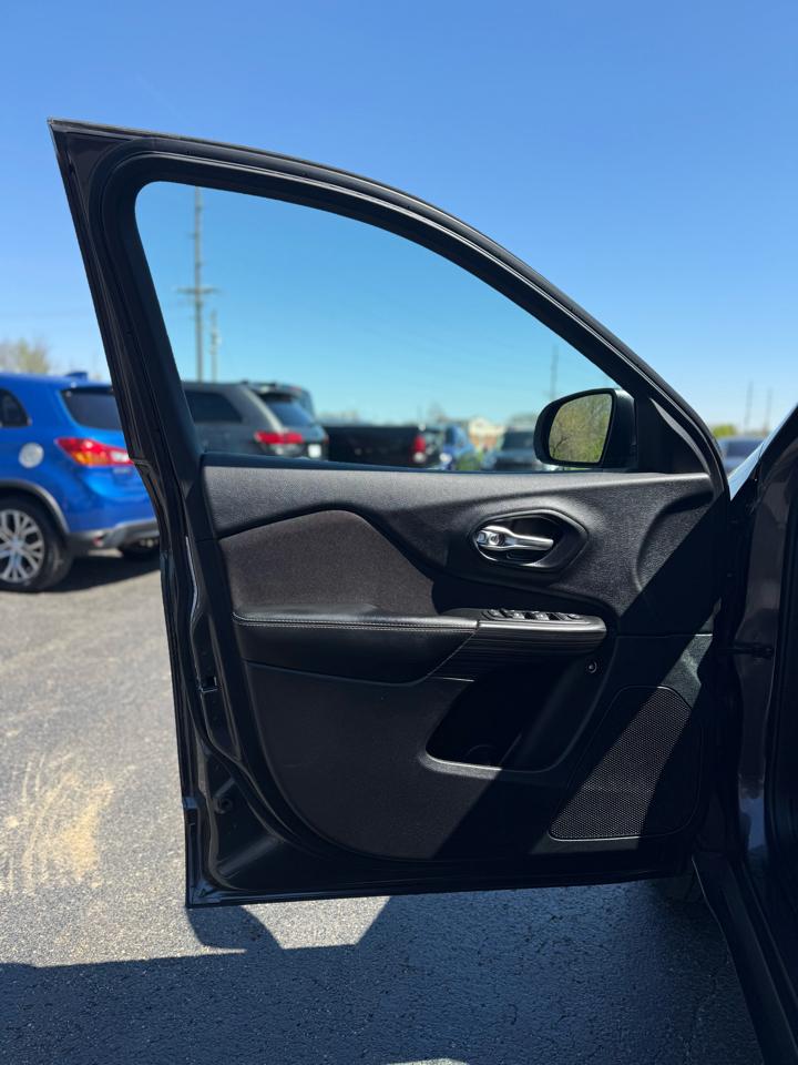 Jeep Cherokee Latitude 4WD 2014