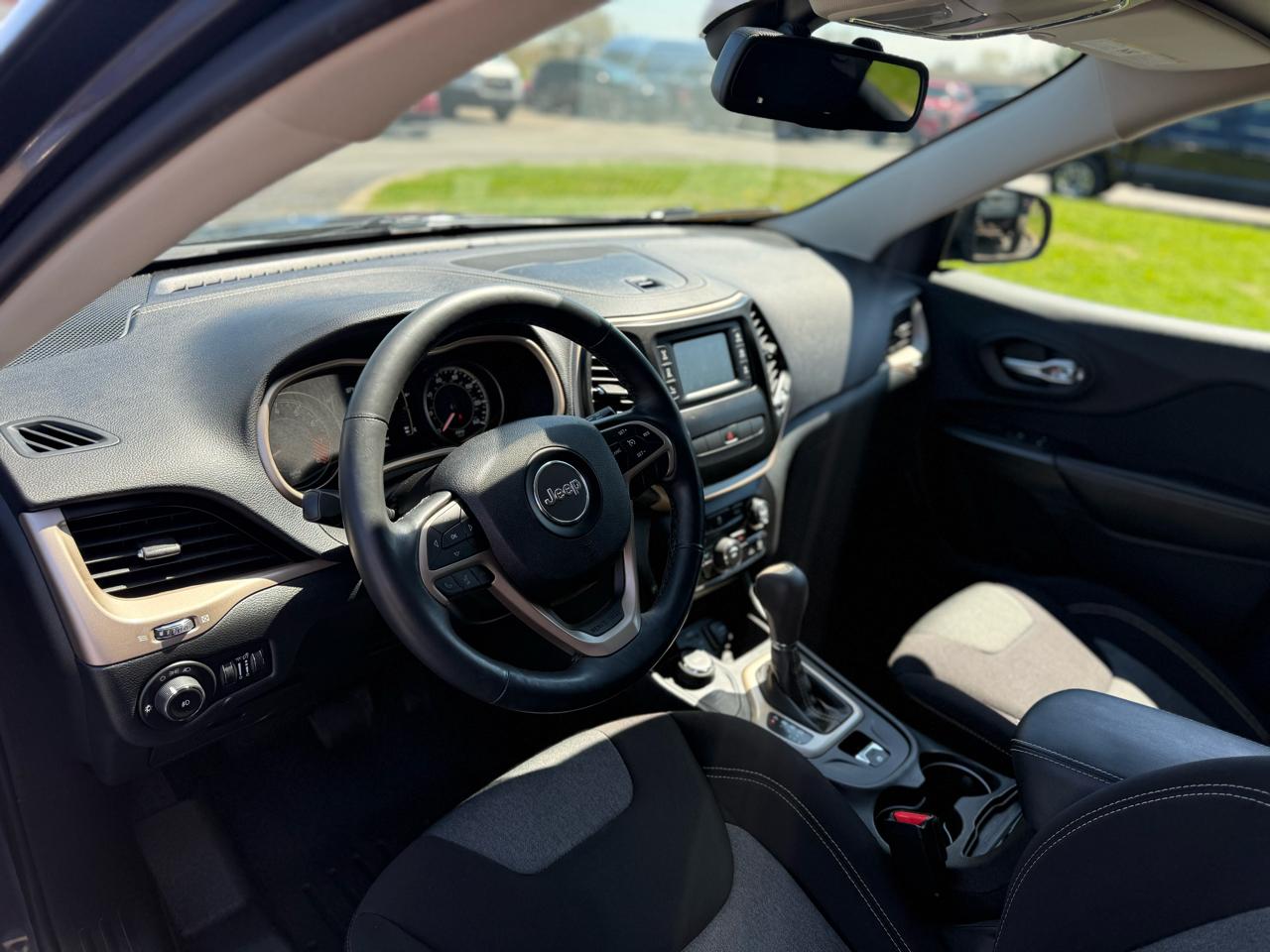 Jeep Cherokee Latitude 4WD 2014