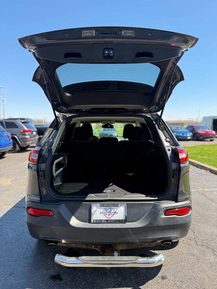 Jeep Cherokee Latitude 4WD 2014