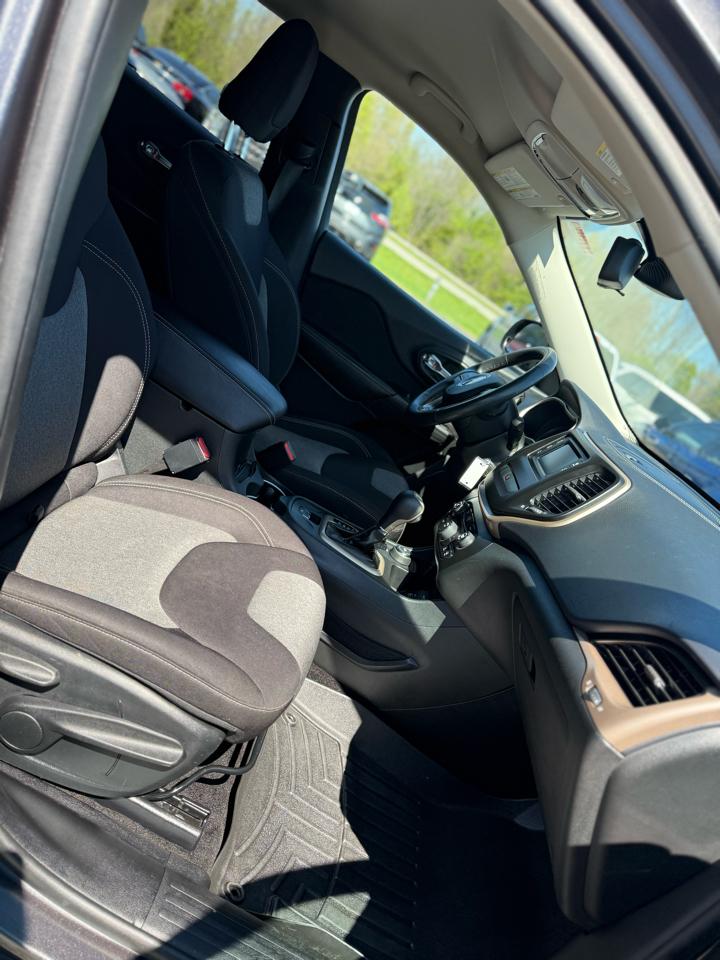 Jeep Cherokee Latitude 4WD 2014