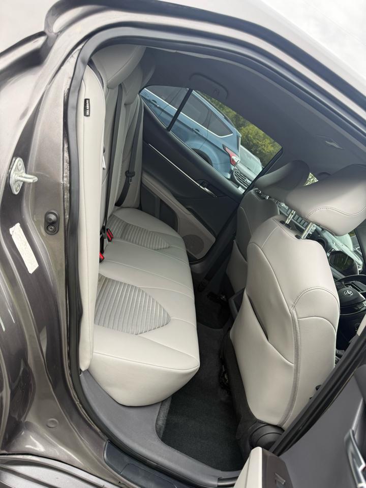 Toyota Camry SE 2022