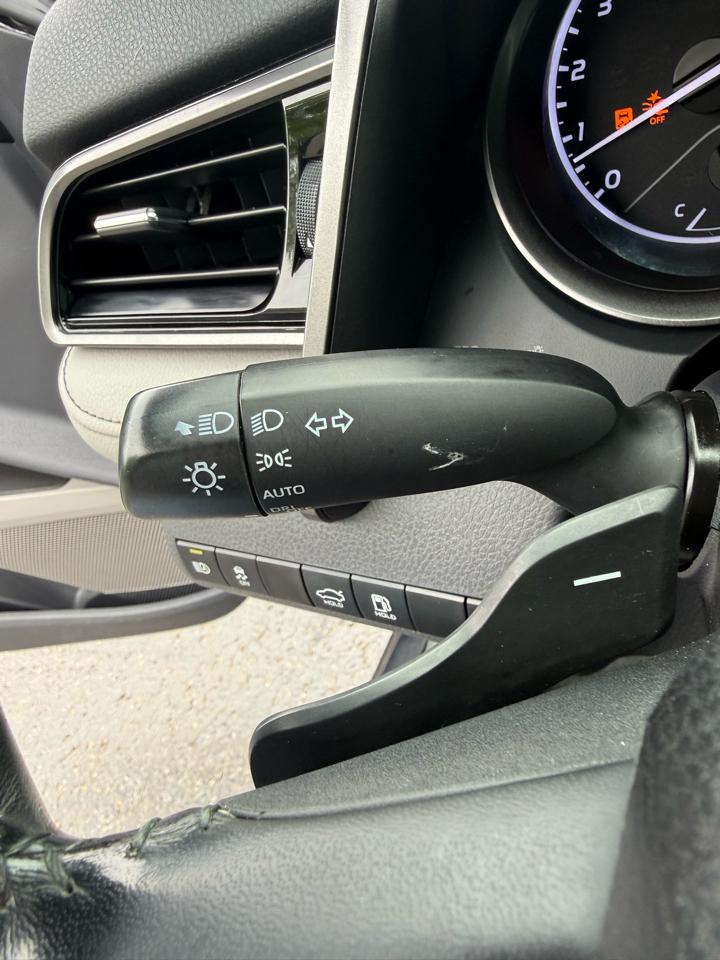 Toyota Camry SE 2022