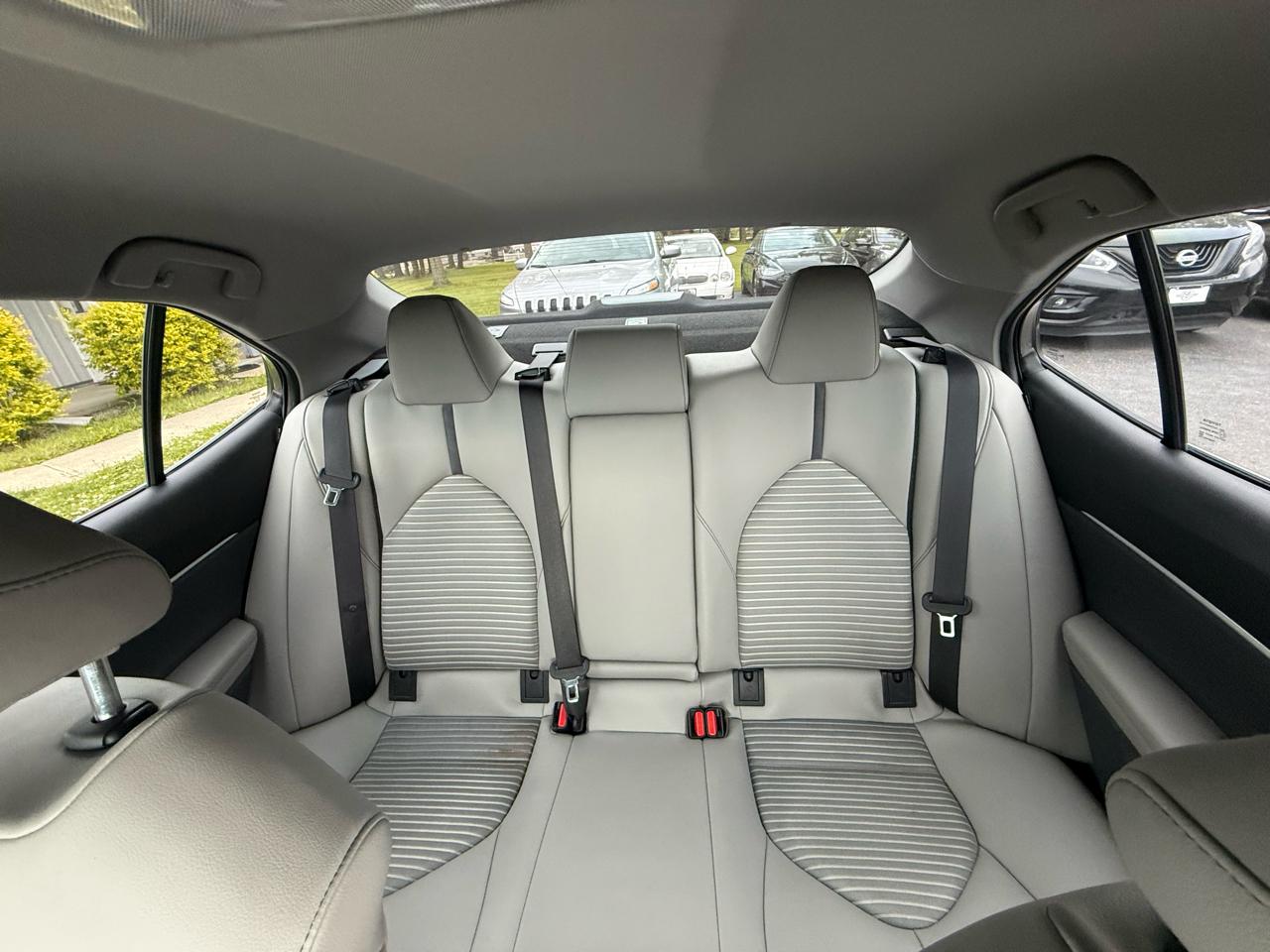 Toyota Camry SE 2022