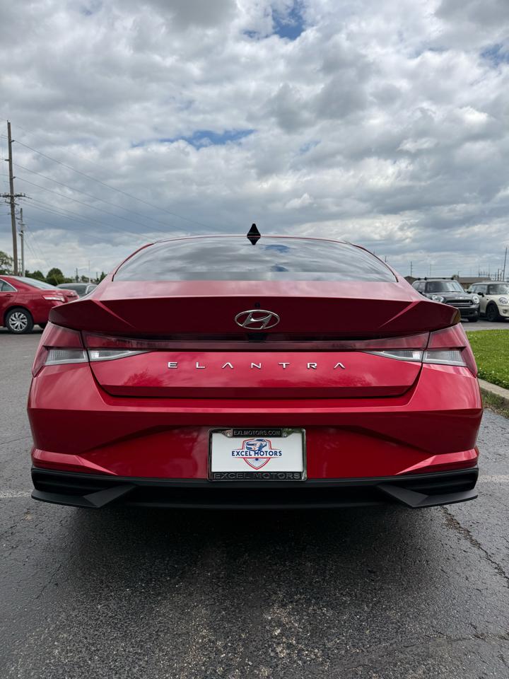 Hyundai Elantra SEL 2023