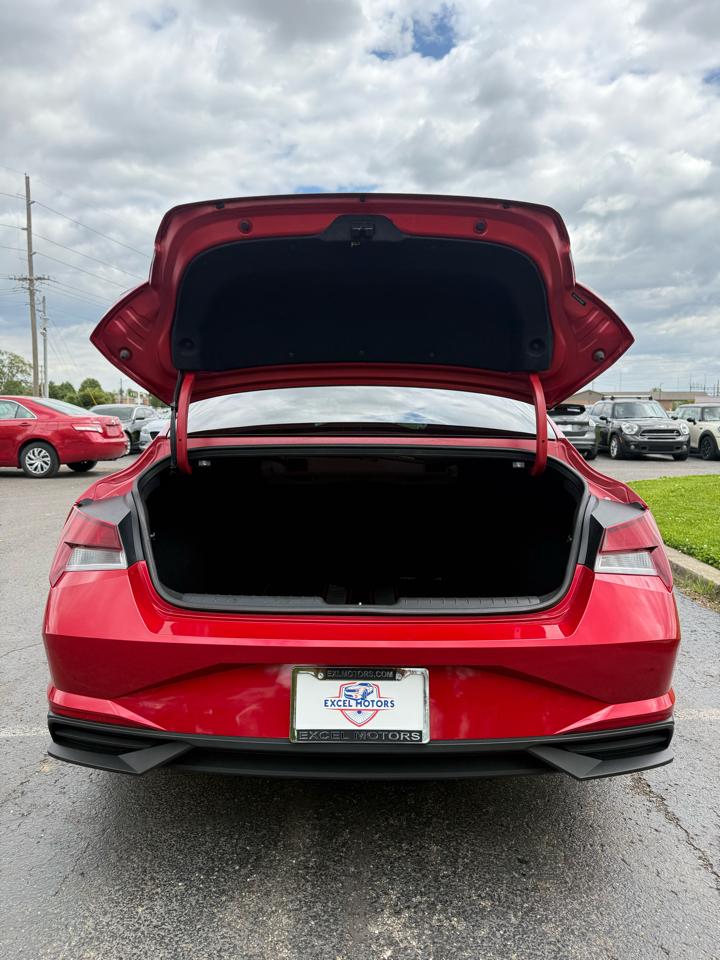 Hyundai Elantra SEL 2023