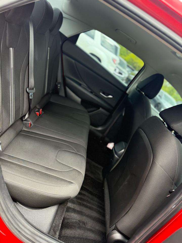 Hyundai Elantra SEL 2023