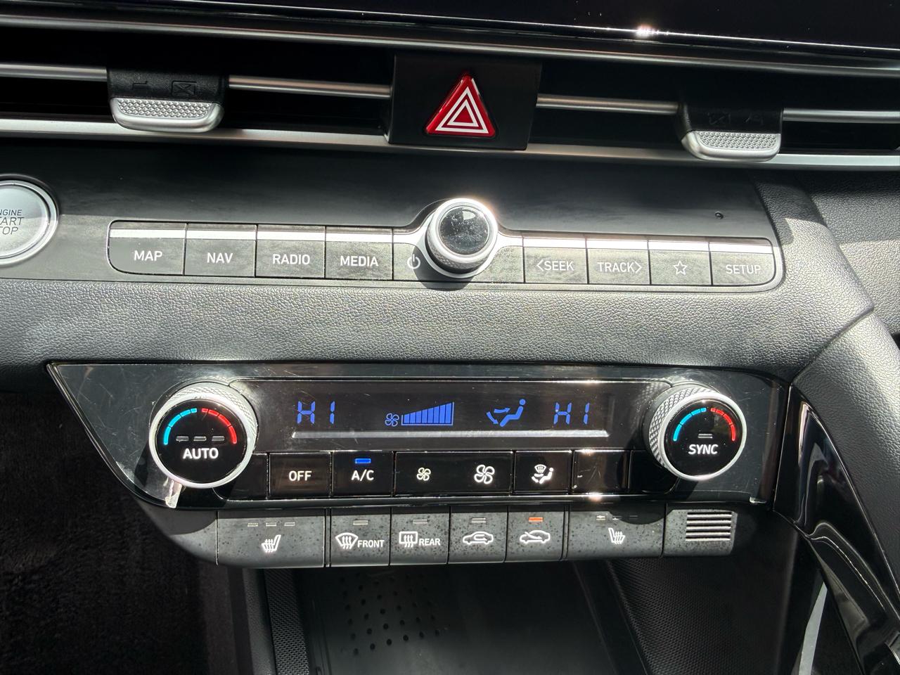 Hyundai Elantra SEL 2023