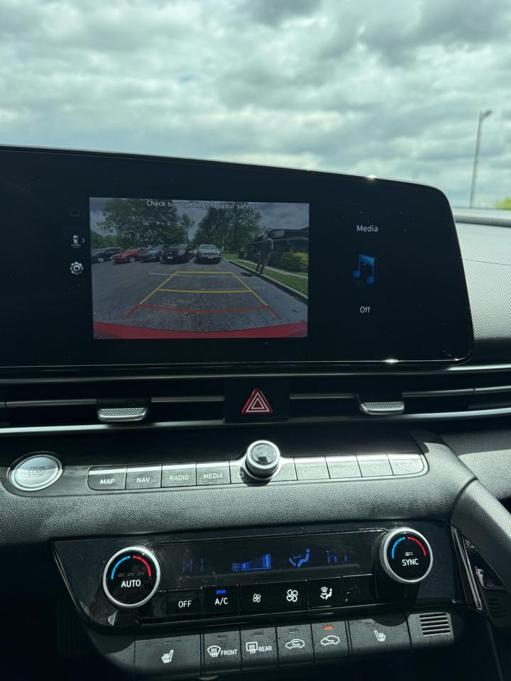 Hyundai Elantra SEL 2023