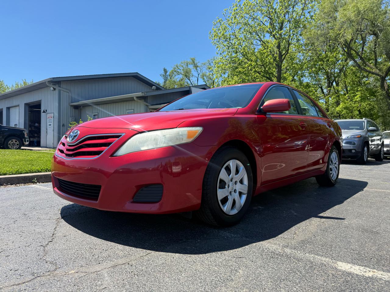 Toyota Camry Base 6-Spd AT 2011
