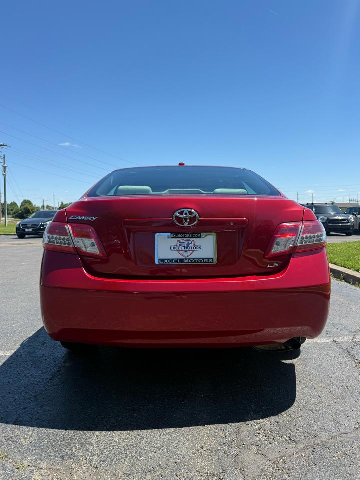 Toyota Camry Base 6-Spd AT 2011