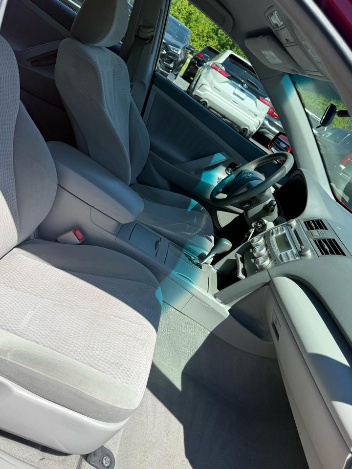 Toyota Camry Base 6-Spd AT 2011