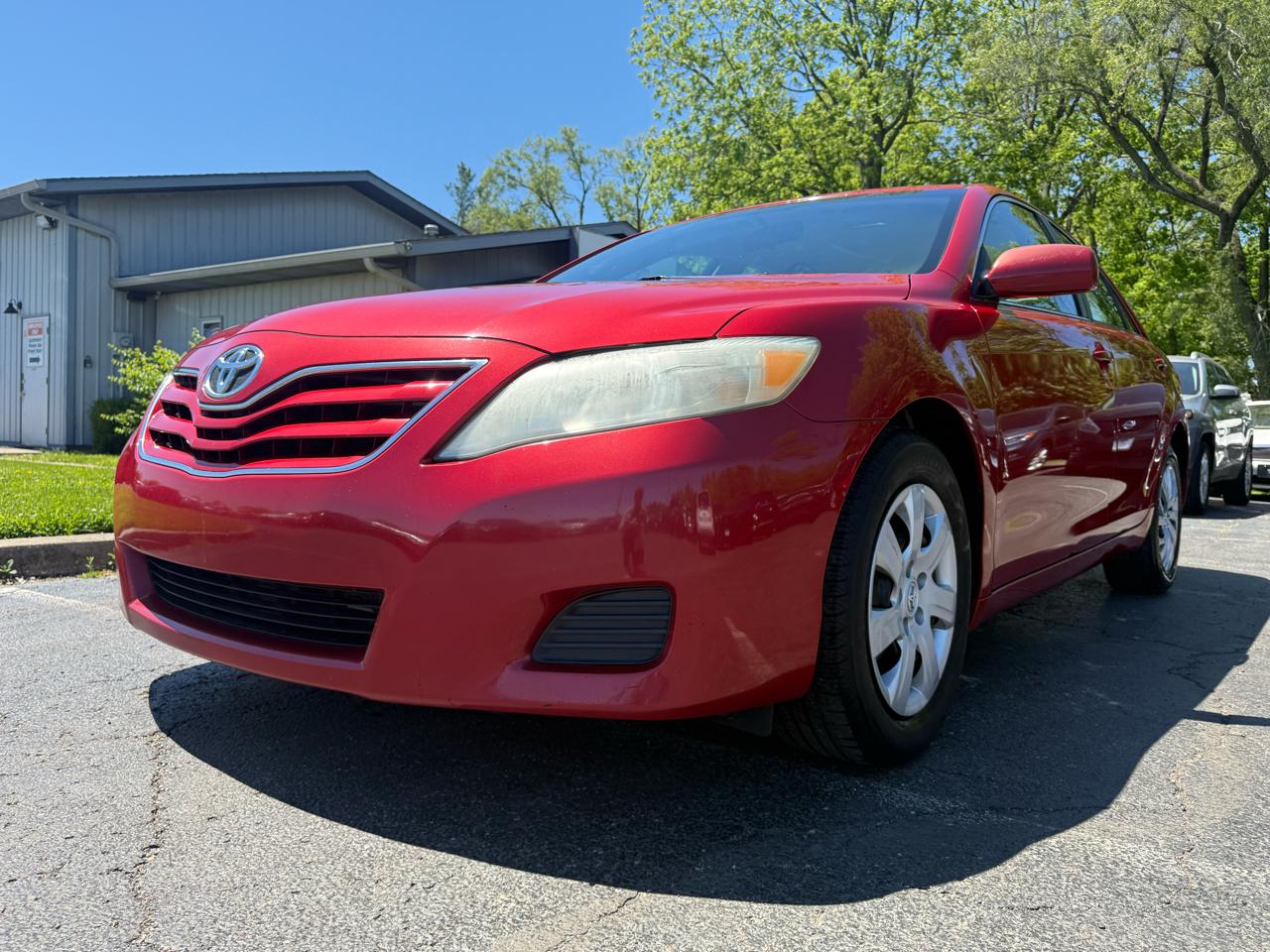 Toyota Camry Base 6-Spd AT 2011