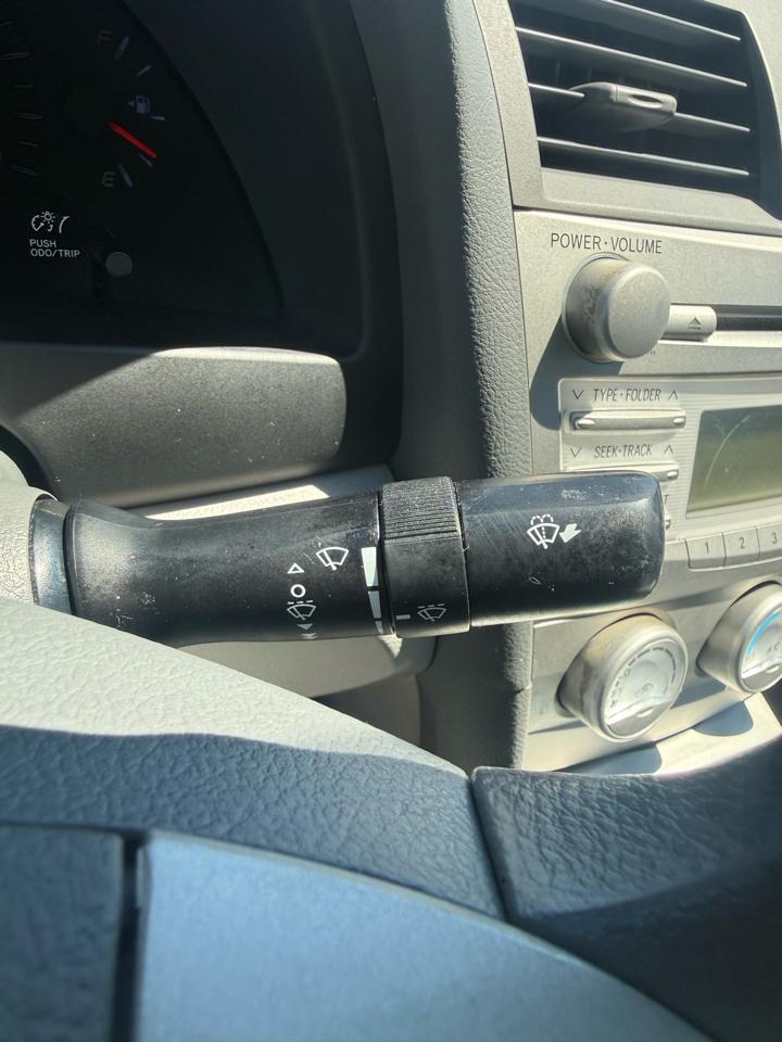 Toyota Camry Base 6-Spd AT 2011