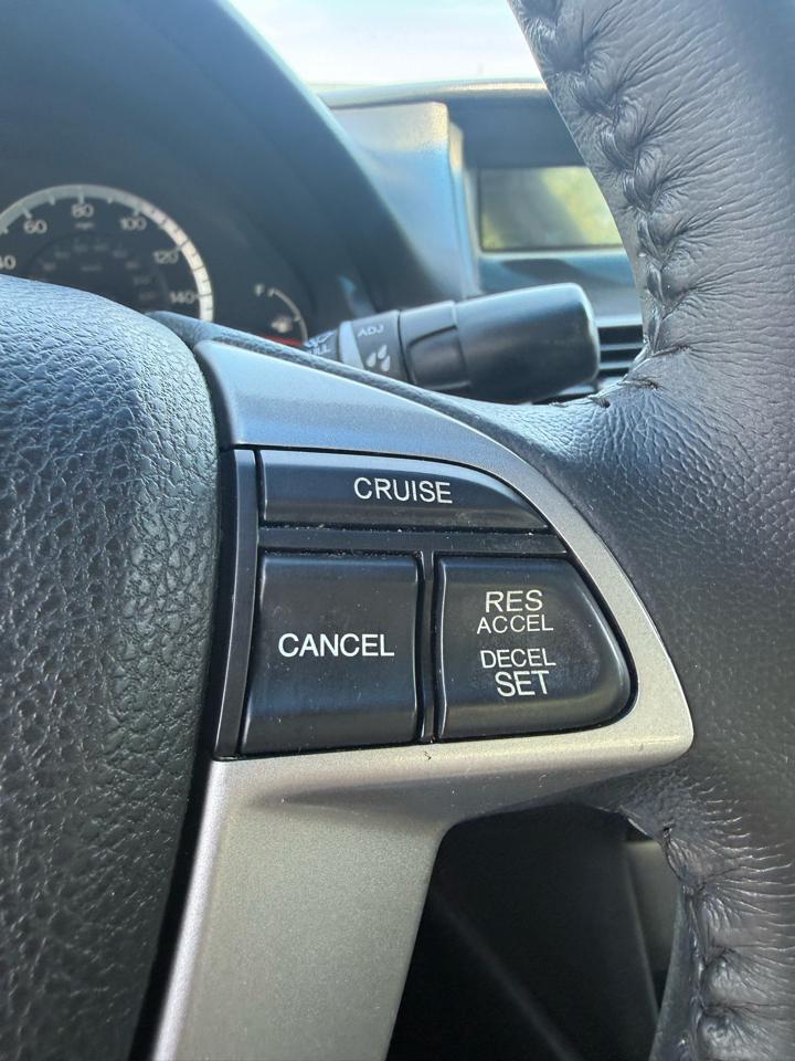 Honda Accord EX-L Sedan AT 2011