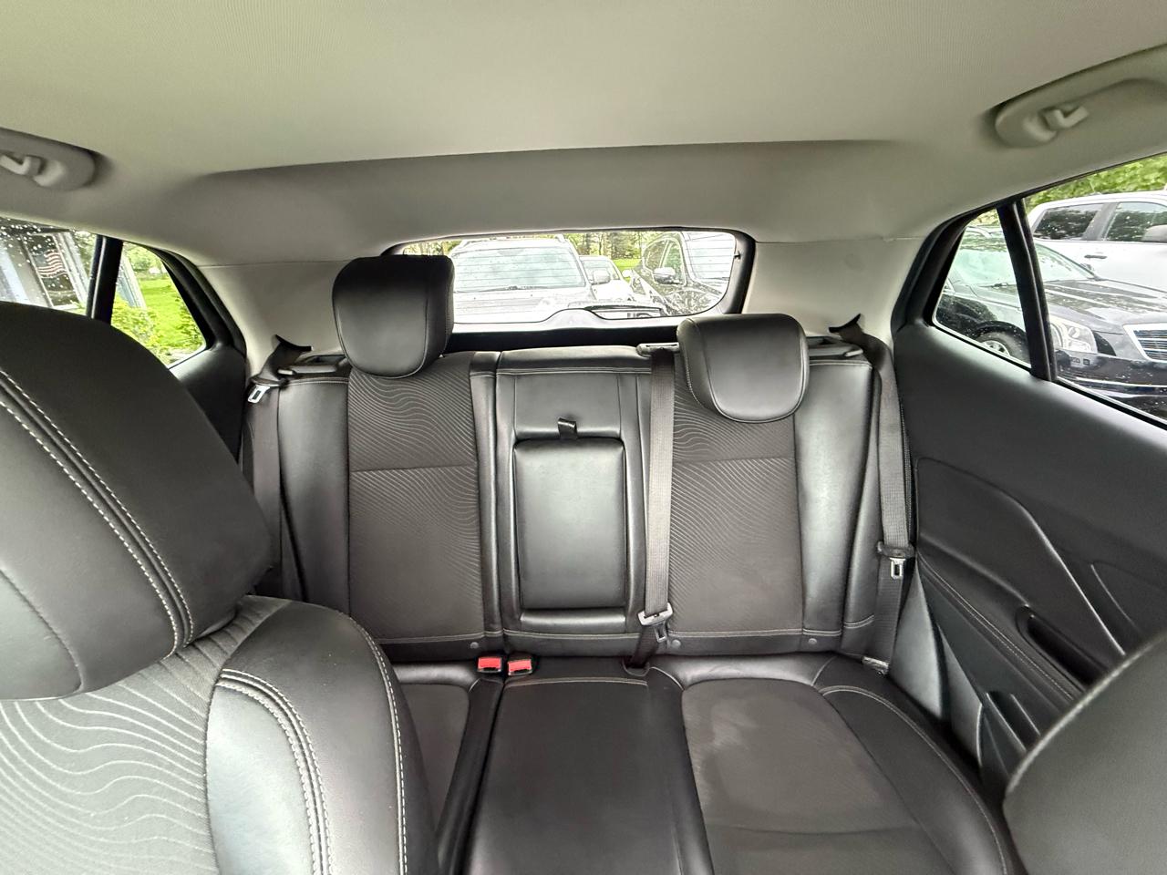 Buick Encore Convenience FWD 2014