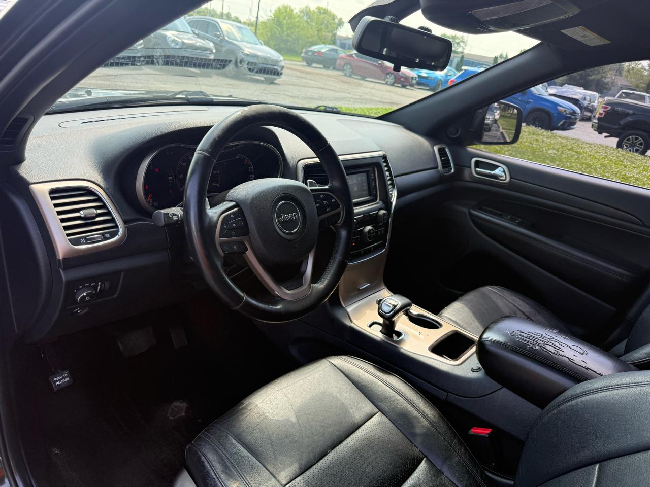 Jeep Grand Cherokee Laredo 4WD 2015