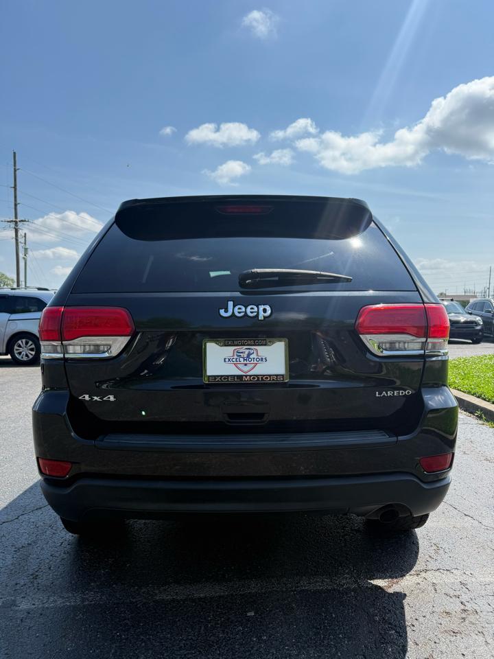 Jeep Grand Cherokee Laredo 4WD 2015
