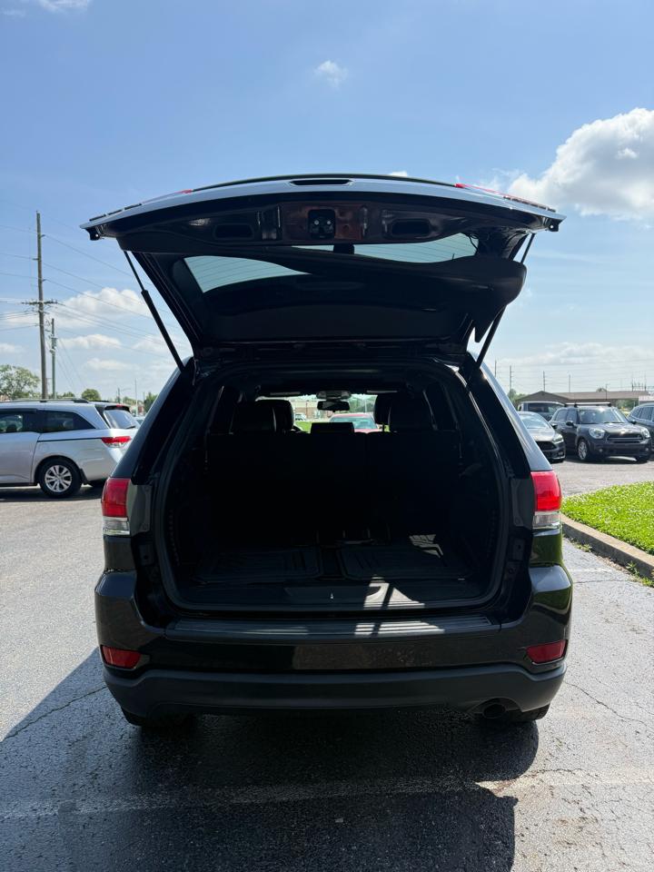 Jeep Grand Cherokee Laredo 4WD 2015