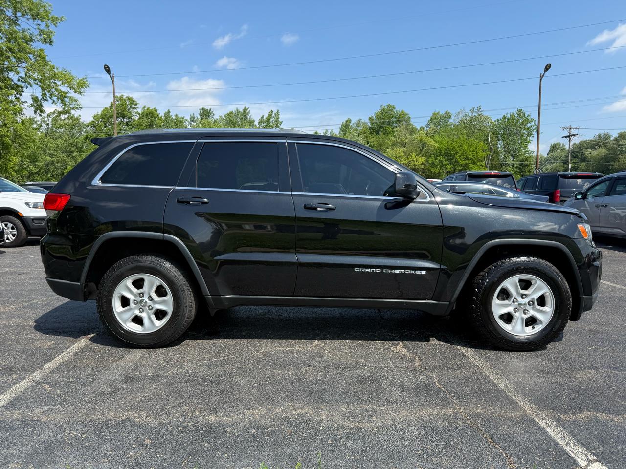 Jeep Grand Cherokee Laredo 4WD 2015