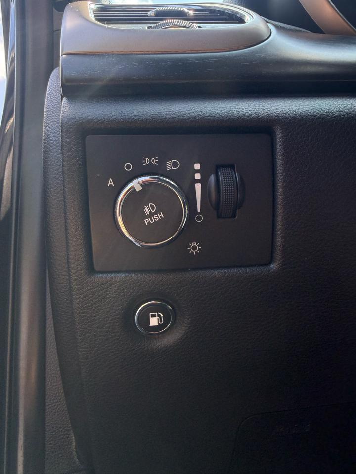 Jeep Grand Cherokee Laredo 4WD 2015