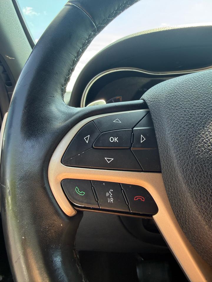 Jeep Grand Cherokee Laredo 4WD 2015
