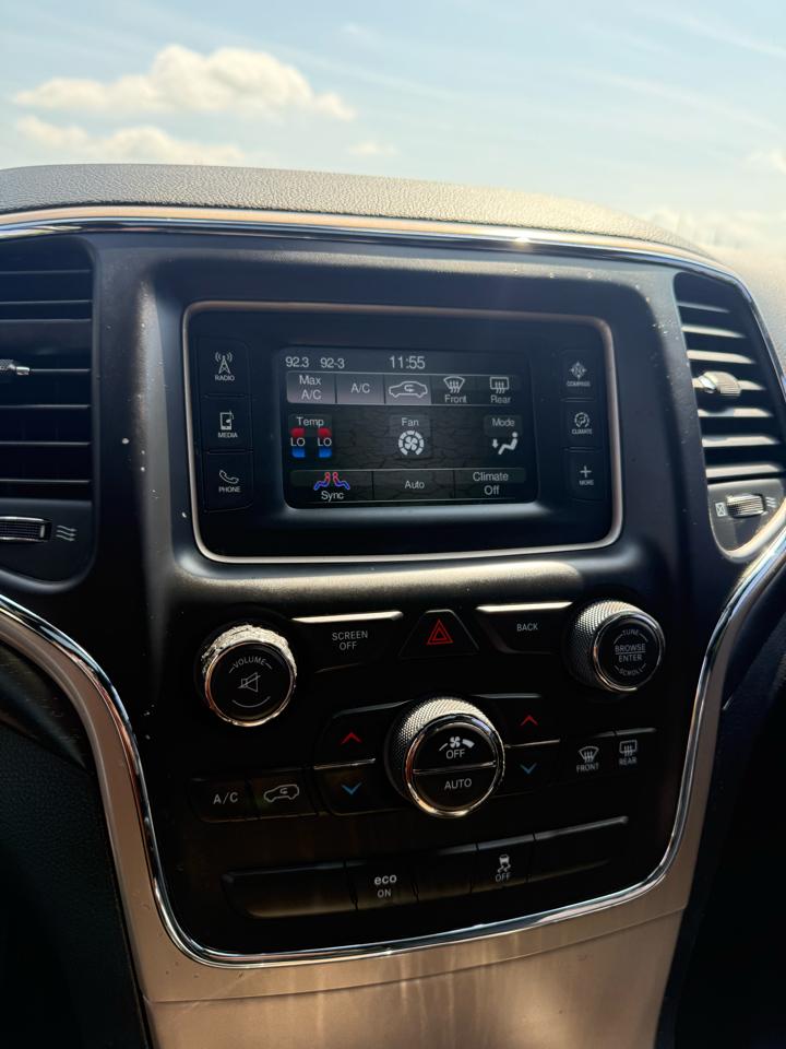 Jeep Grand Cherokee Laredo 4WD 2015