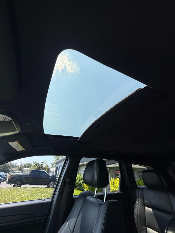 Jeep Grand Cherokee Laredo 4WD 2015