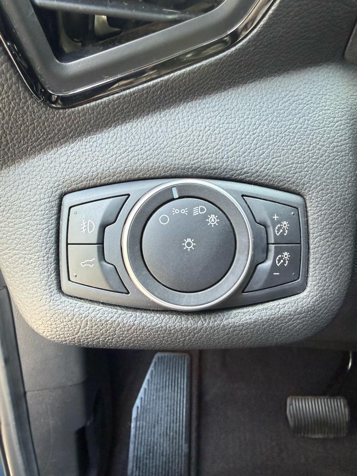 Ford Escape SEL FWD 2018