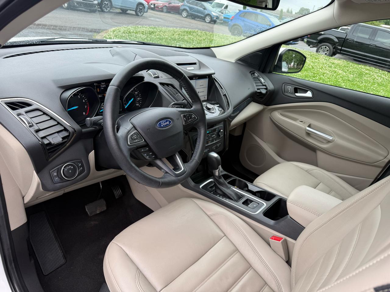 Ford Escape Titanium 4WD 2017