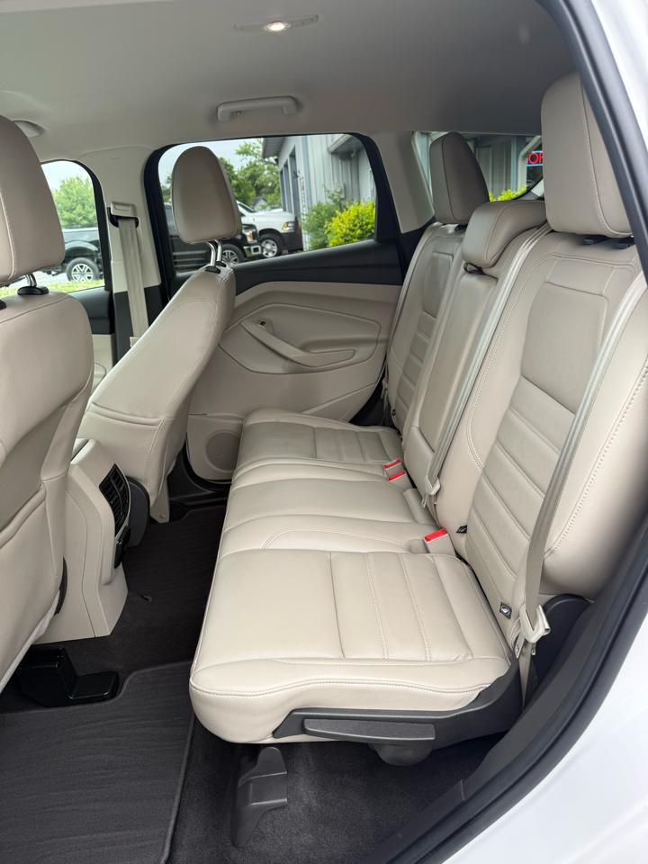 Ford Escape Titanium 4WD 2017
