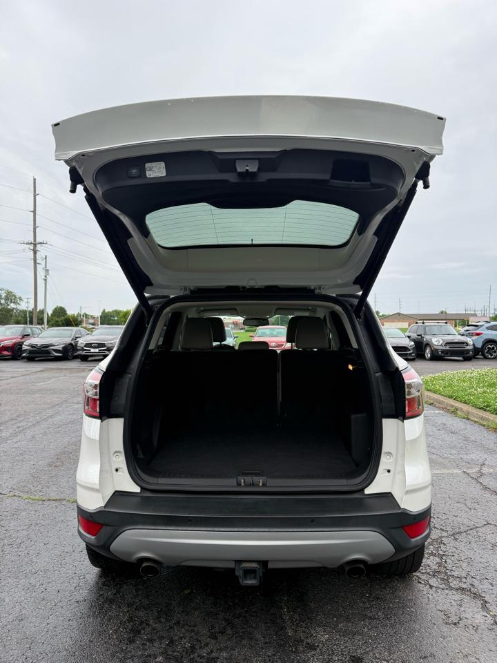 Ford Escape Titanium 4WD 2017