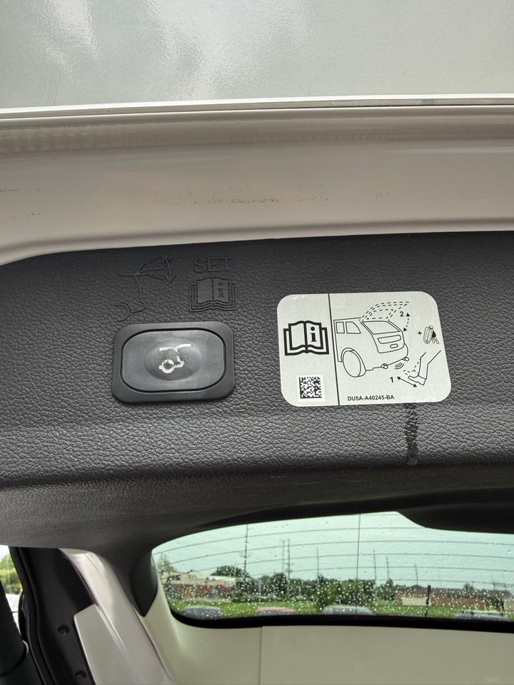 Ford Escape Titanium 4WD 2017