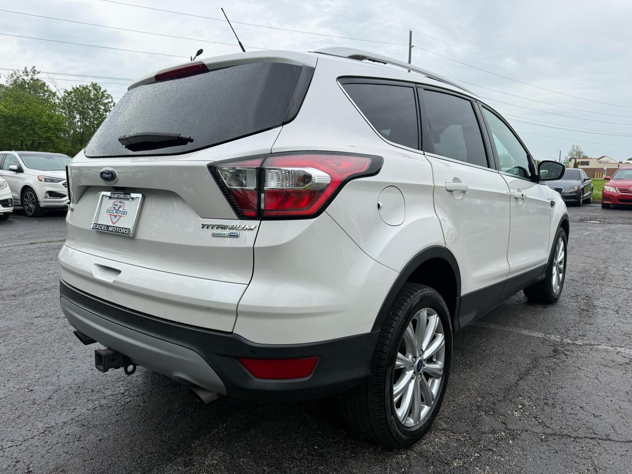 Ford Escape Titanium 4WD 2017