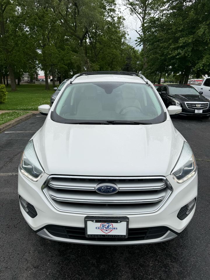 Ford Escape Titanium 4WD 2017