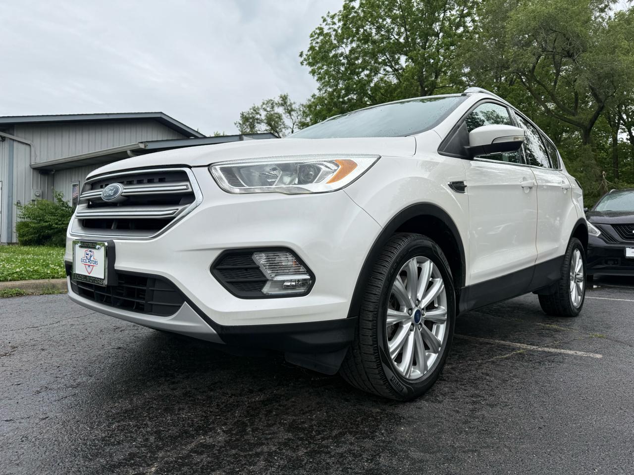 Ford Escape Titanium 4WD 2017