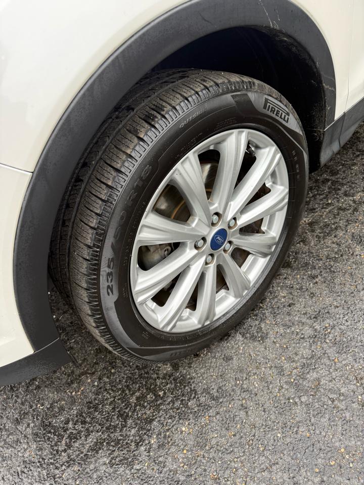 Ford Escape Titanium 4WD 2017