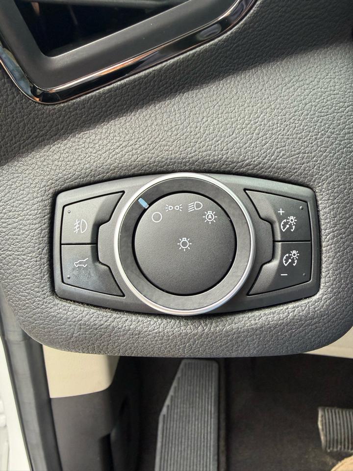 Ford Escape Titanium 4WD 2017