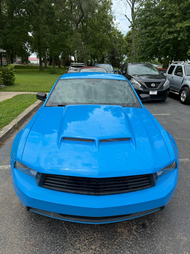Ford Mustang V6 Coupe 2010