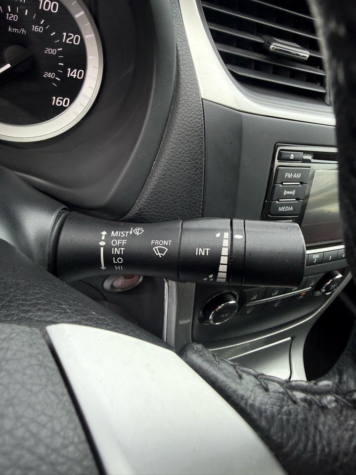Nissan Sentra SR 2015