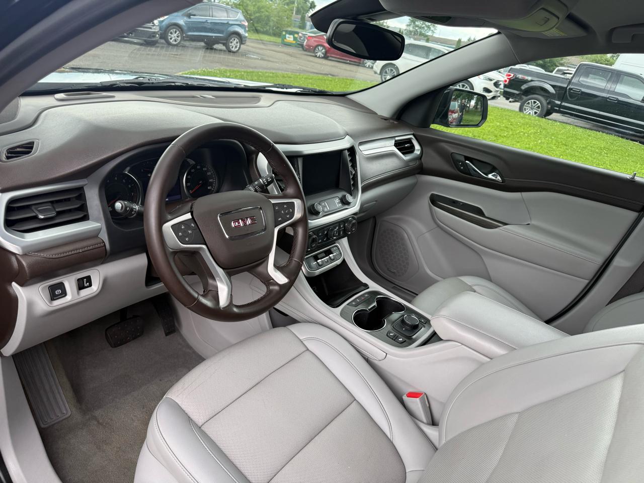 GMC Acadia SLT 2023