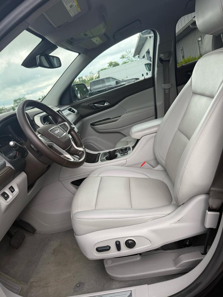 GMC Acadia SLT 2023