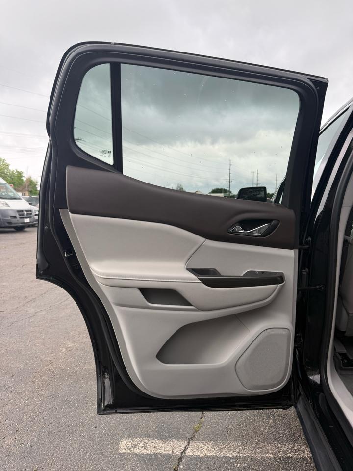 GMC Acadia SLT 2023