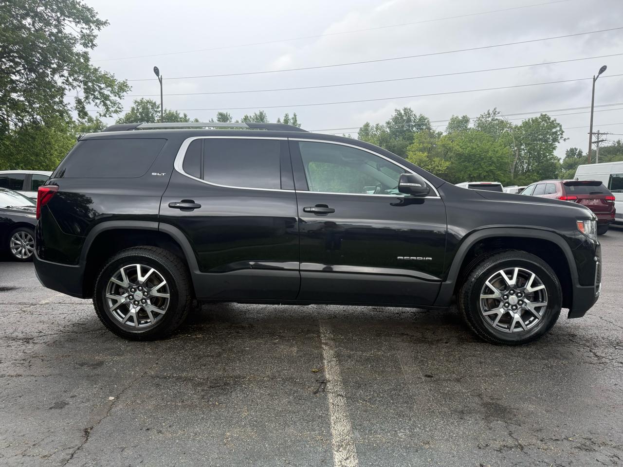 GMC Acadia SLT 2023