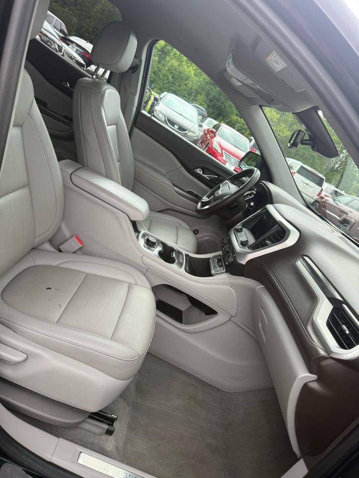 GMC Acadia SLT 2023